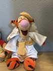 2 Disney Store Plush Winnie The Pooh Easter 2000   Tigger Angel 2000