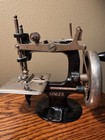 Antique Singer Sewing Machine 1910-1934  Model 20 Children   s Toy