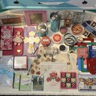 9 75 Lb s Women Mugs Books Wax Melts Frames Collectibles Vtg-now Junk Drawer Lot