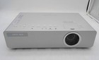 Panasonic Pt-lb75u 2600 Lumens Lcd Projector 132 Lamp Hours W remote