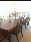 Solid Mahogany 8   chair Dining Set   Large 2   piece China Cabinet     Excel cond 