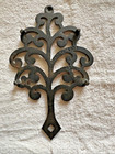 Vintage Trivet 4 Footed Cast Iron Family Tree Trivet  Has J z h  1951 On Reverse