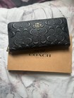 Coach Boxed Long Zip Around Wallet Signature Leather F53834 Outlet New With Box