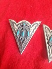 Pair Of Southwestern Silver Tone Turquoise Collar Tips Cuffs Unbranded Awesome 