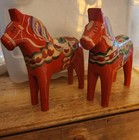 2 Vintage Nils Olsson Orange Wooden Dala Horse Akta Dalahemslojd Sweden 6   4 5   