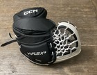 Ccm Yt Flex 3 Youth Goalie Glove For Ice Hockey Barely Used Excellent Condition 