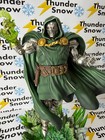 Doctor Doom Deluxe 1 10 Scale Collectible Figure Sideshow  W ship Box