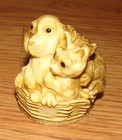 Harmony Kingdom  Qt s Best Pals  qtpu  Puppy  Kitten s In Basket