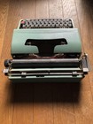 Olivetti Typewriter Lettera32