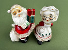 Pair Vtg Japan Spaghetti Trim Mr   Mrs Santa Claus Salt   Pepper Shakers 3 5  