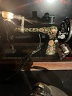 Vintage 1930 Singer Sewing Machine Locking Bentwood Case Key Knee Control
