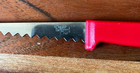 Pampered Chef My Safe Cutter Serrated Utility Knife Red Safety Kitchen Knife