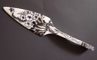 Anthropologie Florence Balducci Wild Masquerade Cake Pie Server Bee Floral B   W