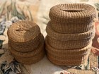 Vntg Set Of 5 Small Oval   Round Woven Sea Grass Lidded Baskets