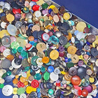 Lot Of 200 Buttons Antique Vintage Modern Metal Plastic Glass Shell Estate Sales