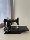 Vintage Singer 678-3 Featherweight Sewing Machine W  Pedal   Case
