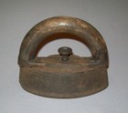 Old Antique Vtg Ca 1900s A c  Williams Pressing Ravenna Ohio Sad Iron W  Trivet