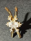 Mount Snow Vintage Ski Pin Badge Vermont Skiing Resort Souvenir Travel Lapel
