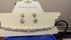Beautiful Sparkly Rhinestone Necklace   Earring Set