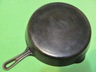Vintage Griswold Cast Iron Skillet No  9 Logo Erie Pa   710 C