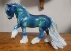 Breyer Horse    tannenbaum  Metalic Blue 2024 Holiday Horse   New W box