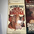 Lot Of 8 Victoria Holt Paperback Books Vintage Paperbacks