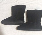 New In Box Bearpaw Emma Short - 8 Inch Sheepskin Boots - 608w Black - 11 Medium