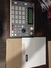 Akai Mpc1000 Sampler   Sequencer Tabletop 16 Pads Midi I o Faders Untested