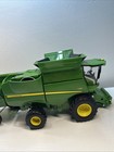 John Deere S780 Combine Harvester Diecast Toy Green yellow Ertl tomy 47358