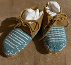 Beautiful Native American Lakota Sioux Beaded Women   s Moccasins