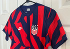 New Nike Usa National Team Soccer Jersey Women s Size Medium Slim Fit Cz4317-422