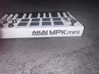 Akai Mpk Mini Mkii 25 Key Keyboard Synthesizer Midi Pad Controller