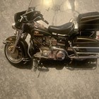 Harley-davidson 1977 Electra Glide 1200 1 6 Diecast Black gold Stand