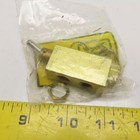 Clippard Mjtv3 1 8  Npt 3 Way 2 Position Pneumatic Toggle Switch