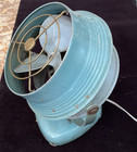 Vintage Desk Top Vornado Jr  Model   1402 Electric Fan