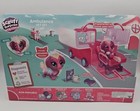 Little Live Pets Scruff Surprise Vet Rescue Ambulance Vet   Exclusive Character