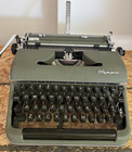 Olympia Sm3 Green De Luxe Typewriter W Case Werke Ag  Wilhelmshaven West Germany