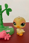     Littlest Pet Shop     Authentic Lps  284 Set - Target Exclusive Yellow Chick