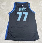 Nike Luka Doncic Mavericks Jersey Large Black 2018-19 Swingman  77 Logo 5 Miles