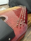 Oscar Schmidt Os21cqtr Classic 21-chord Autoharp  Quilted Transparent Red