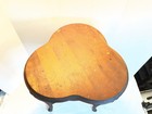 Vintage Victorian-style Clover Side Table French Parlor Carved Wood Stand 26 