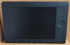 Wacom Pth-650 Intuos5 Medium Professional Pen   Touch Tablet Exc    