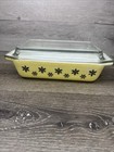 Vtg 1950   s Pyrex Jaj Gaiety  Yellow Snowflake Space Saver Dish W glass Lid 11x7   