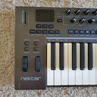 Nektar Impact Lx25  25 Keys 8 Pads Midi Controller