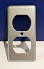 New Single Gang Metal Outlet Duplex Receptacle Narrow Wall Plate Cover New U-d1