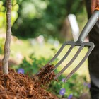 4 Tines Fiberglass Pitchfork Gardening Tool Fiskars