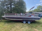 Hurricane Model Fd226 22  Deck Boat And Tandem Trailer