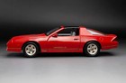 Sunstar 1946 1 18 1985 Chevrolet Camaro Iroc  red  Diecast Model Car