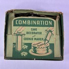 2 Vintage Cake Decorators Zachman Co    Lorraine Novelty Co  W  Original Boxes