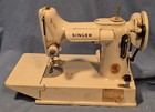 Vintage 1964 White Singer 221k Featherweight Sewing Machine  No Case  Ev931336